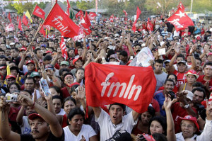 Supporters of presidential candidate Mauricio Funes of the leftist Farabundo Marti National Liberation Front (FMLN) cheer during one of his last campaign rallies before the upcoming elections in La Herradura March 10, 2009. El Salvador will hold its presidential elections on March 15.  REUTERS/Luis Galdamez (EL SALVADOR)