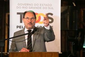 05/12/2016 - PORTO ALEGRE, RS - Sartori se reune com prefeitos para discutir apoio ao Pacote. |Foto: Maia Rubim/Sul21